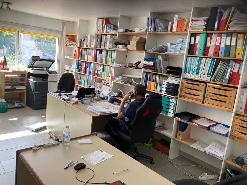 bureaux et papiers